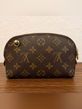 Vintage Louis Vuitton monogram cosmetic pouch